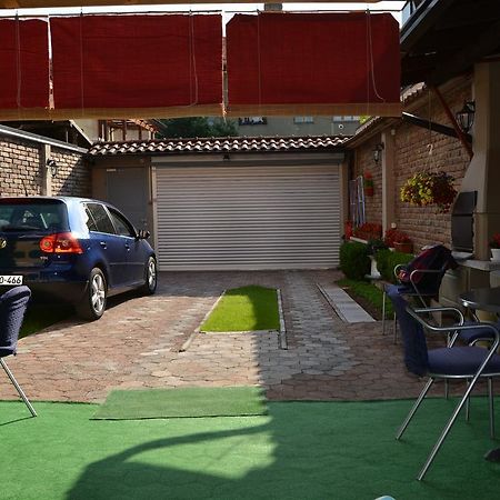 Hostel Denal ซาราเยโว ภายนอก รูปภาพ