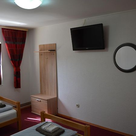Hostel Denal ซาราเยโว ภายนอก รูปภาพ