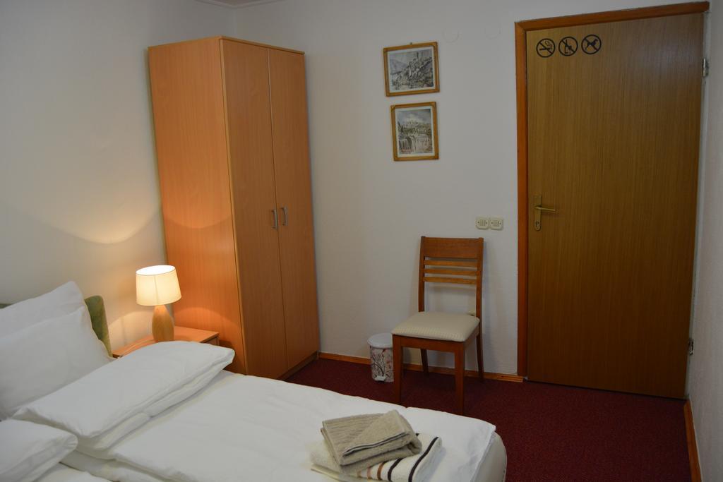 Hostel Denal ซาราเยโว ห้อง รูปภาพ