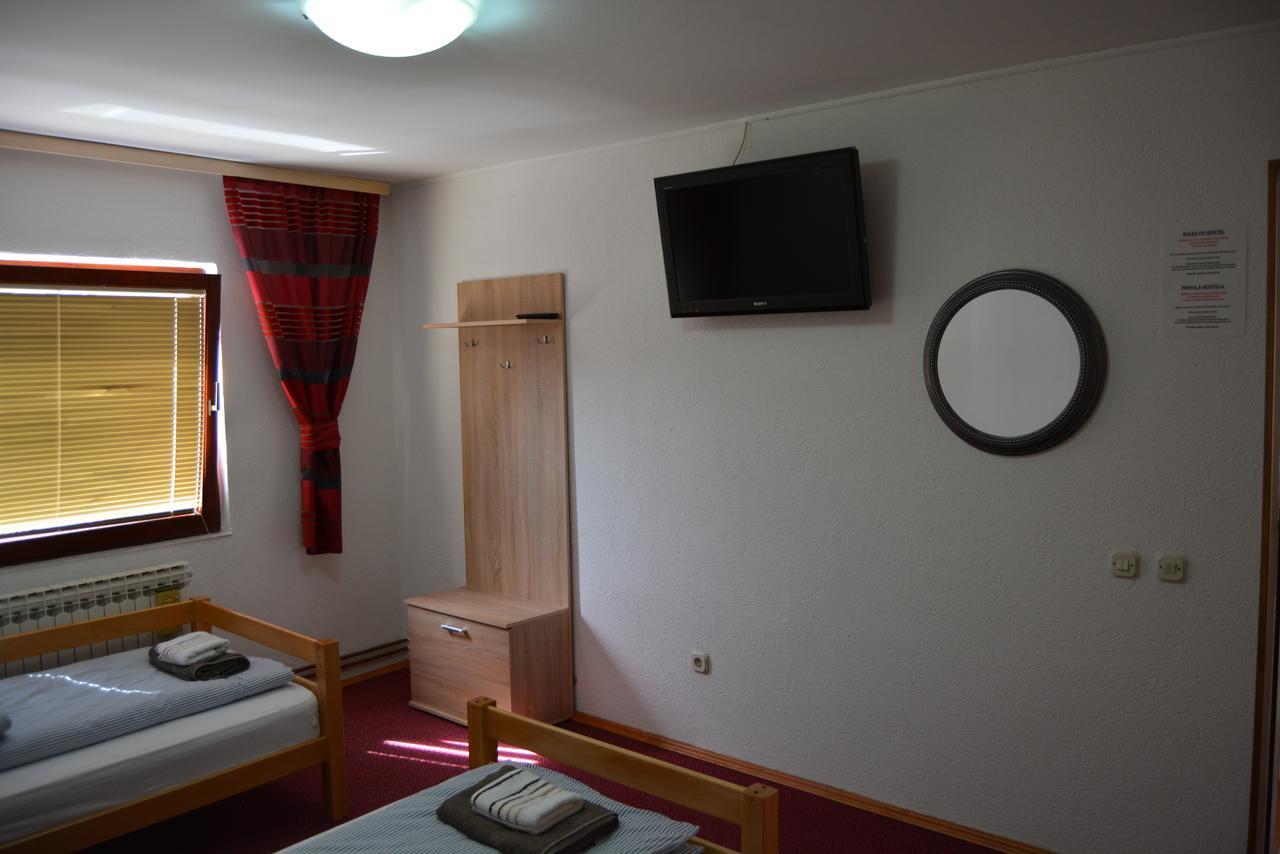 Hostel Denal ซาราเยโว ภายนอก รูปภาพ